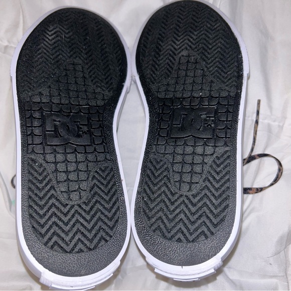 DC Women's Manual Hi Skate Shoe With Leopard Accents NWT - Picture 4 of 11